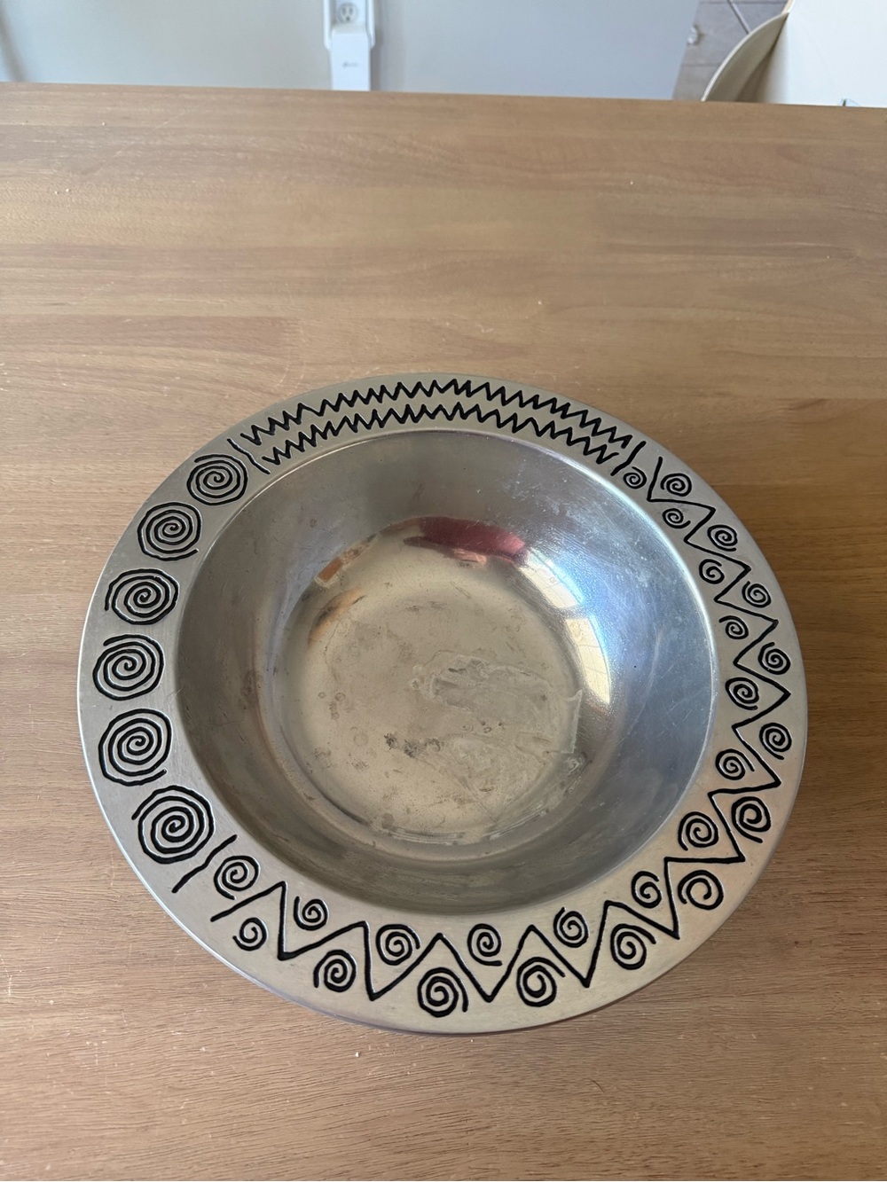 Vintage Wilton Armetale Pewter Bowl Tribal Spiral Zig Zag Etched Wide Rim Silver